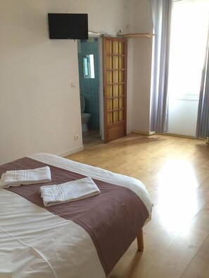 Dubbelrum | Individuell inredning, unika möbler, skrivbord och mörkläggningsgardiner