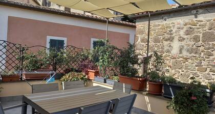 La torre - House with terrace.