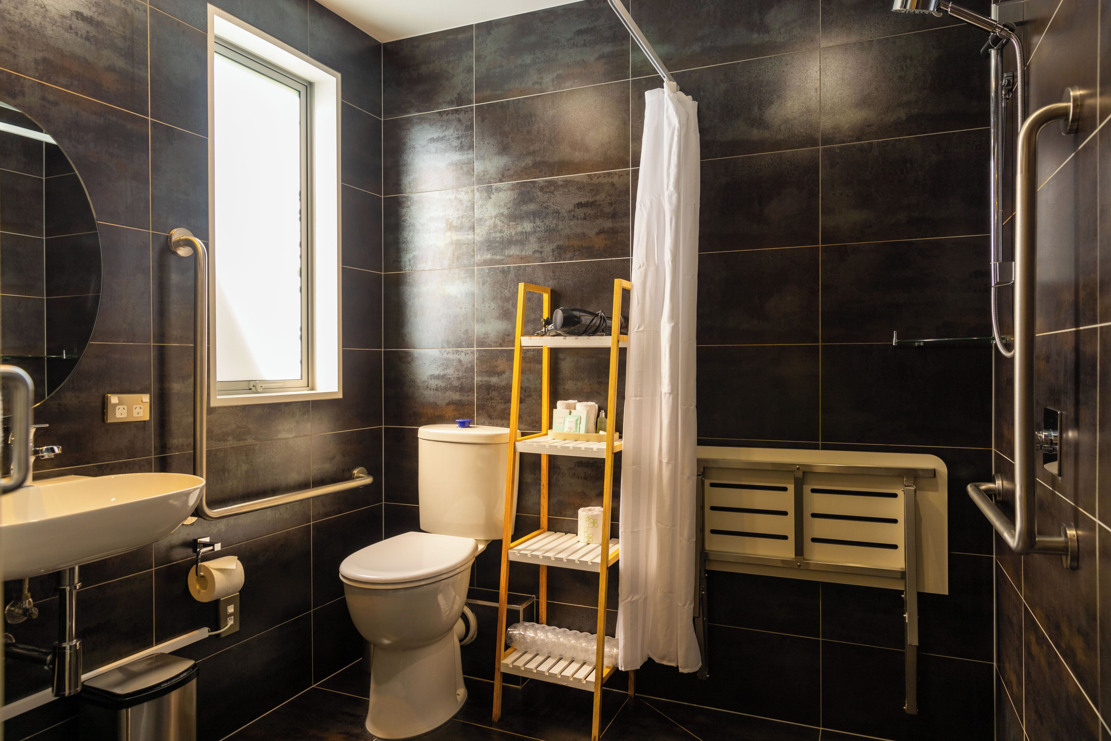 desk, laptop workspace, free wifi, bed sheets