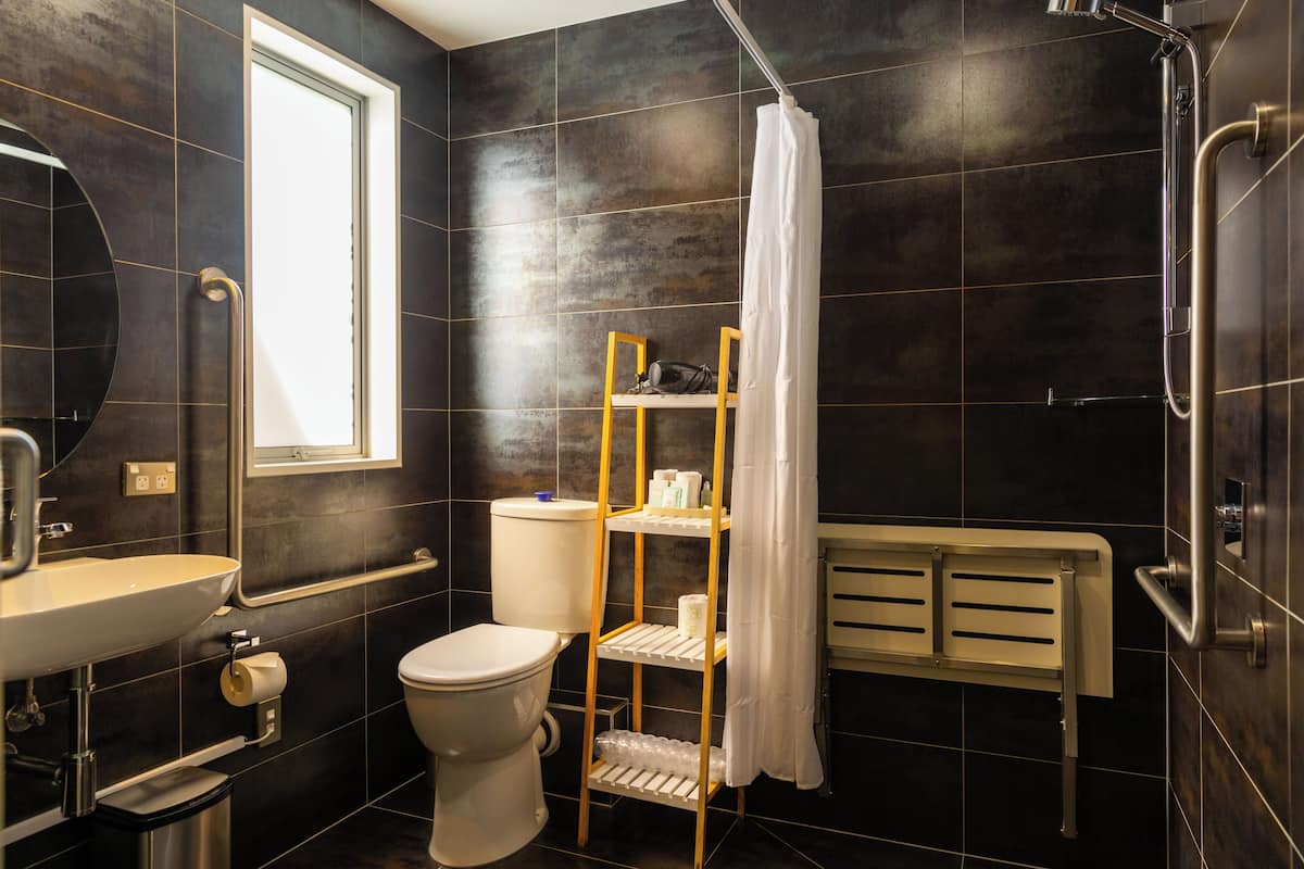 desk, laptop workspace, free wifi, bed sheets