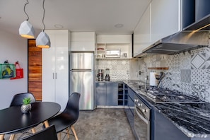 로프트, 킹사이즈침대 1개 및 소파베드, 금연 (Loft 201) | 전용 주방 | 전자레인지, 커피/티 메이커