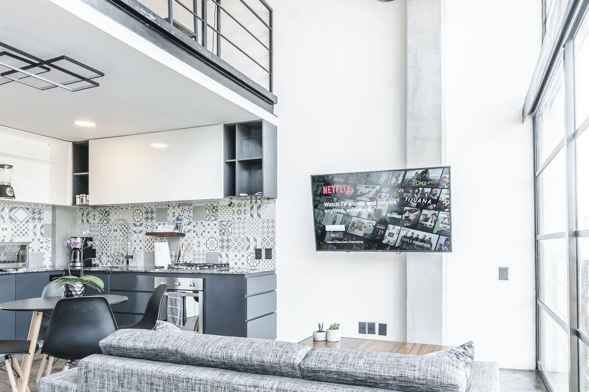 loft, 1 king bed with sofa bed, non smoking (loft 301) | living area | smart tv