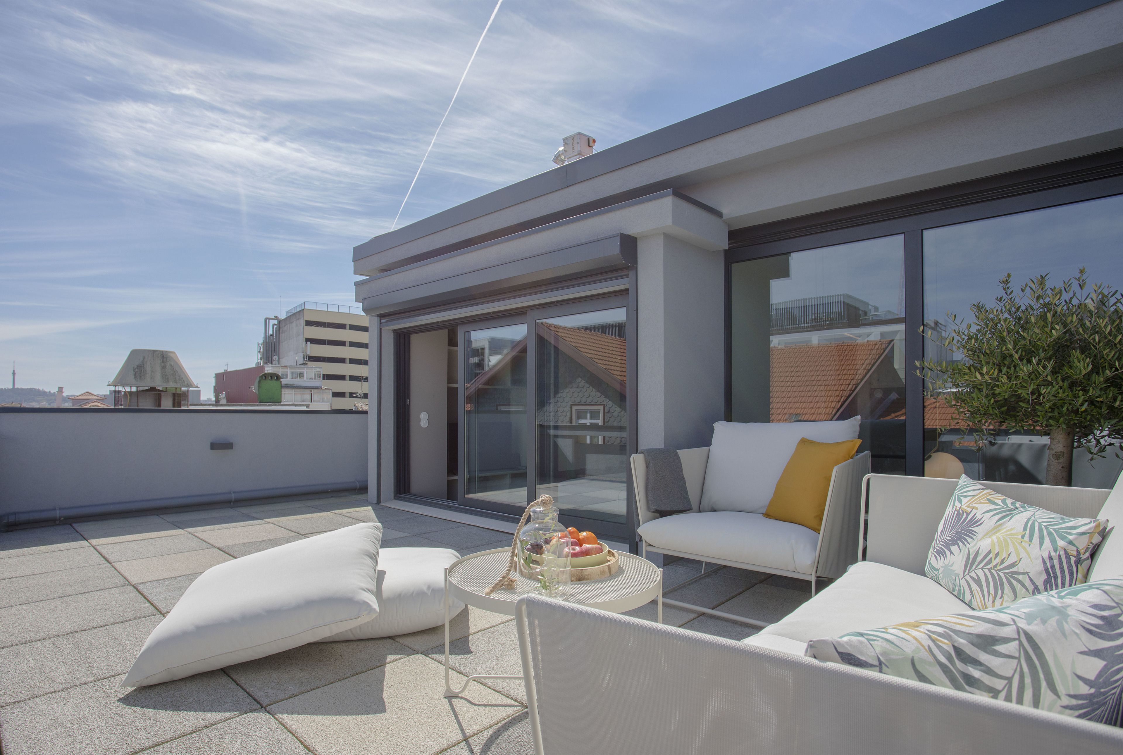 Penthouse urbano, 2 habitaciones | Terraza o patio