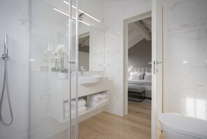 City-Penthouse, 2 Schlafzimmer | Badezimmer