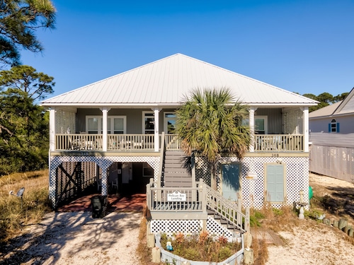 Pelican Bay Landing - Gulf Beachside, 4 Bedroom, 2 Bath, Sleeps 8