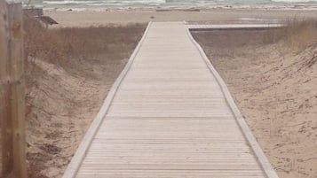 Beach nearby, sun loungers