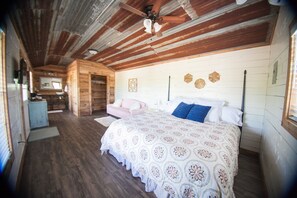 1 habitación y ropa de cama 