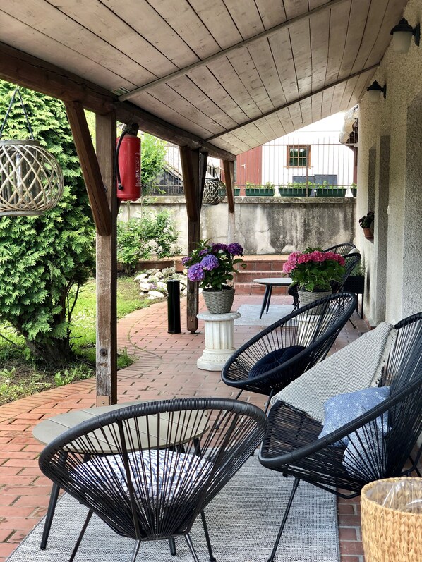 Zimmer, 1 Queen-Bett, Terrasse, Erdgeschoss (Pet friendly) | Ausblick vom Zimmer