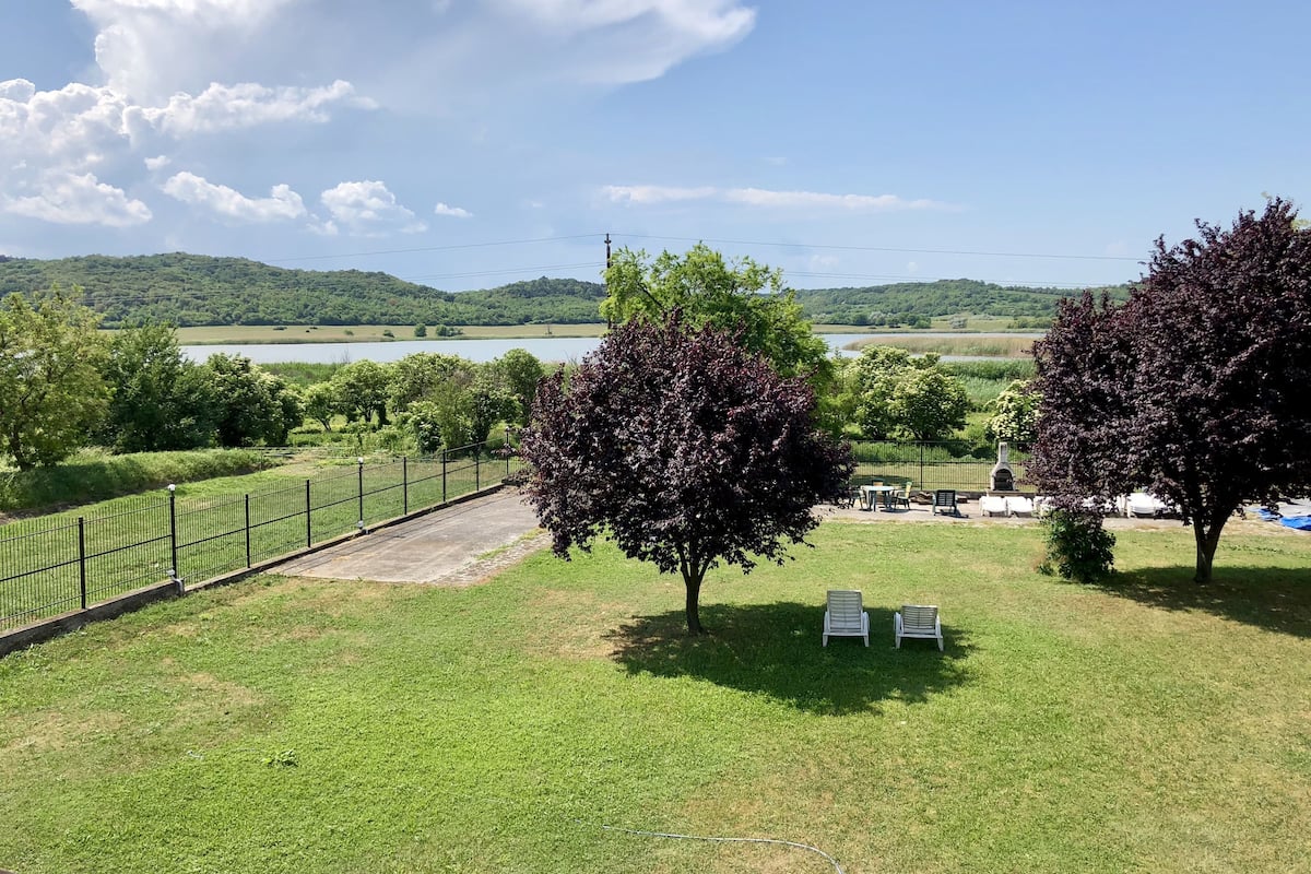 Vue sur le lac