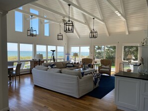 Fernseher, DVD-Player