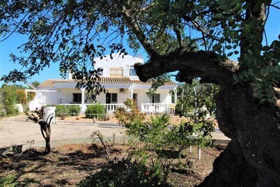 Villa in Algarve with complete privacy