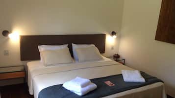 Suite superior, vistes al jardí | Roba de llit d'alta qualitat, minibar, wifi gratuïta i roba de llit