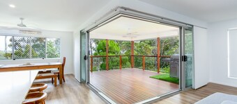 25 Cooloola Drive - Rainbow Beach. Stunning, Modern, Open Plan Beach House. Wifi.