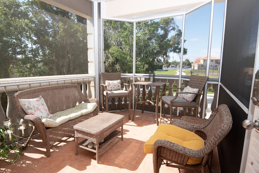 Vacation In Paradise! Dock Available-walk To Pool & Fishing Pier! Kayaks & Bikes - Homosassa