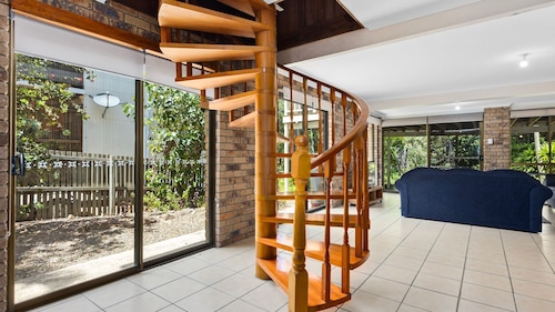 33 Cooloola Drive - Rainbow Beach. Walk to the beach, pet friendly