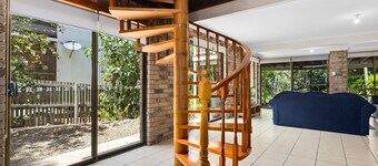 33 Cooloola Drive - Rainbow Beach. Walk to the beach, pet friendly