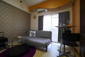 Apartment ST33 | Free WiFi - City central studio Apartments (Osaka)