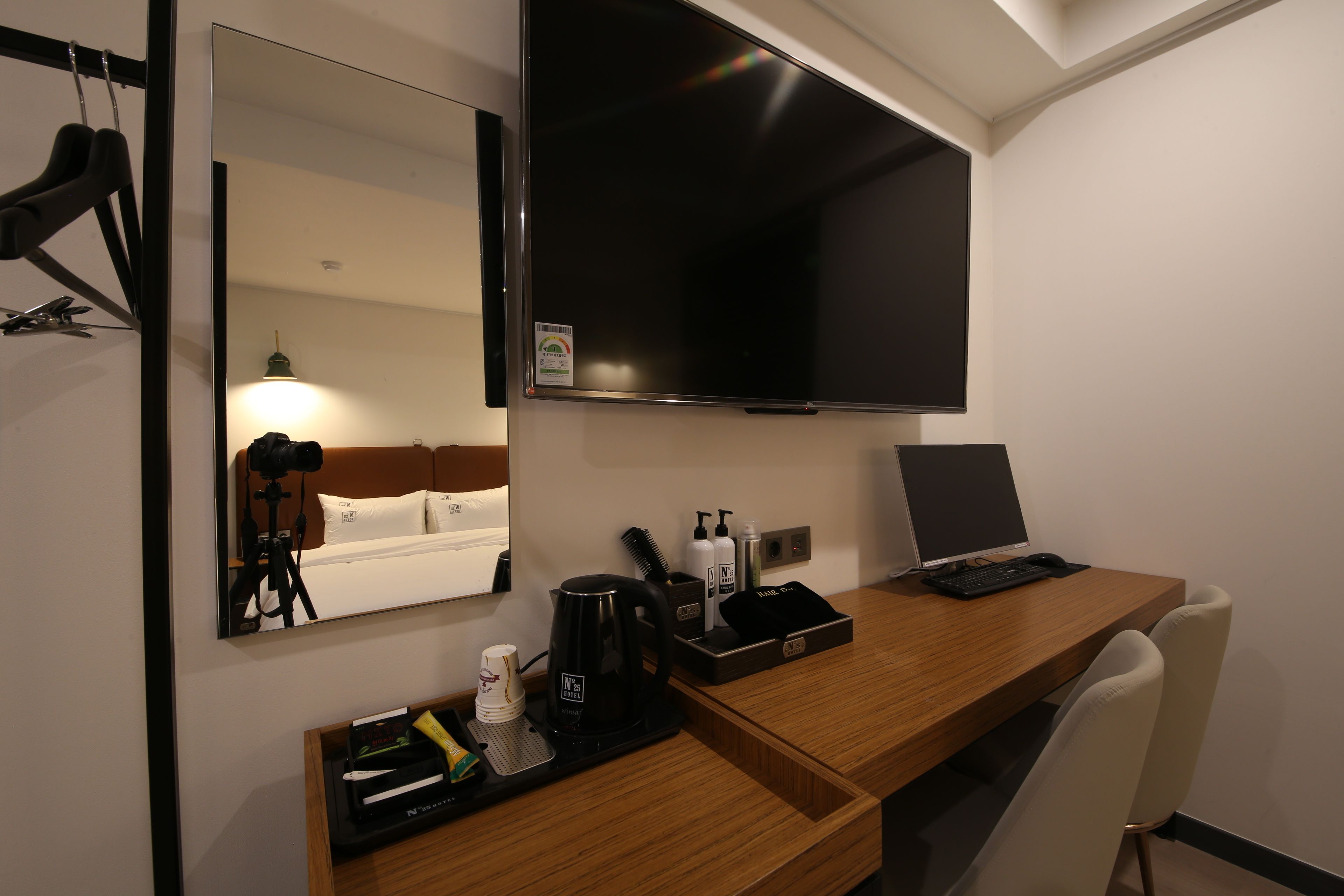 a standard double room | room amenity