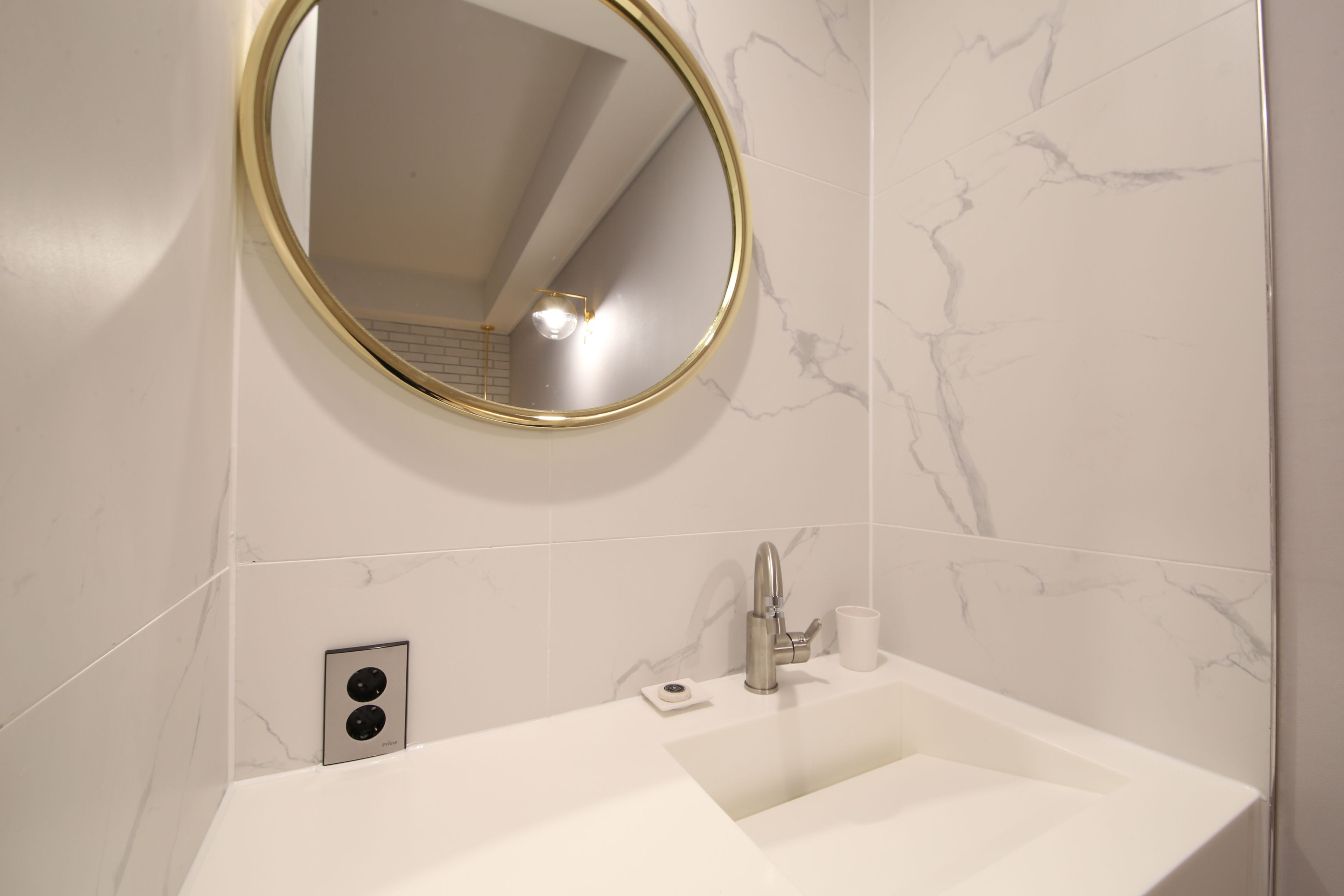 c premium double room | bathroom sink