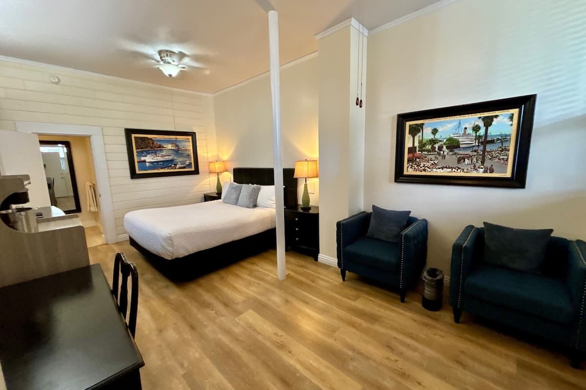 Family Double Room, Multiple Beds, Courtyard View