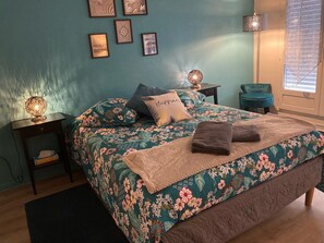 1 bedroom, free WiFi, bed sheets