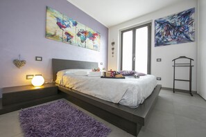 4 makuuhuonetta, silitysrauta/-lauta, Wi-Fi, vuodevaatteet