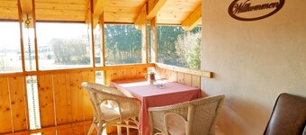 Vacation apartment on the edge of the forest for 4 people with balcony, 50 m²