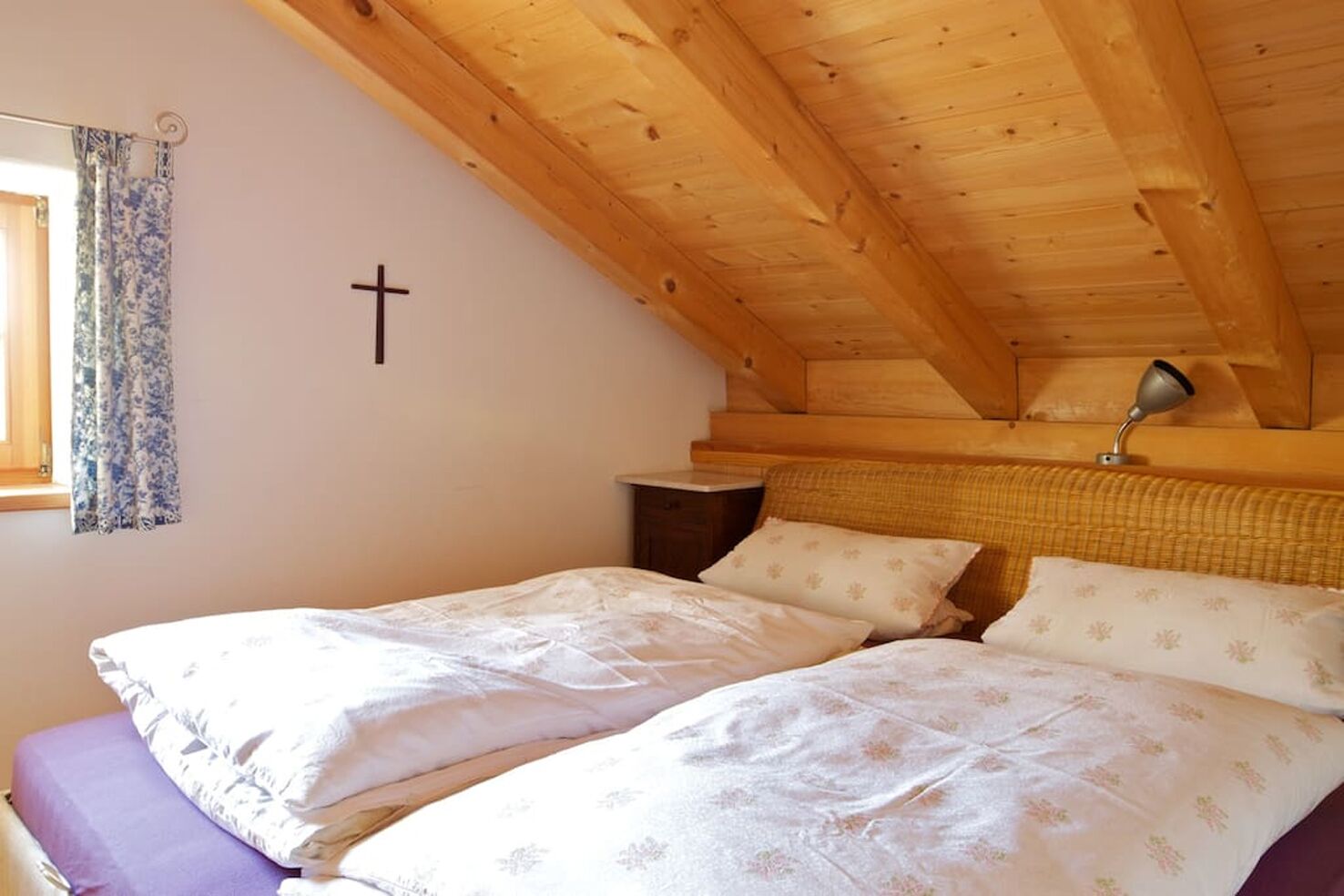 1 soverom, internettilgang og sengetøy