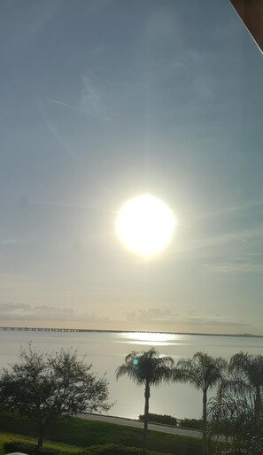 2 bedrooms, in-room safe, iron/ironing board, free WiFi