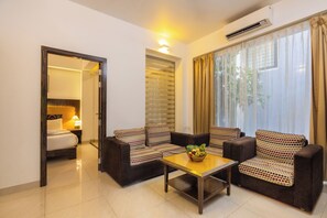 En 32-tommers LCD-TV med kabel-kanaler samt TV