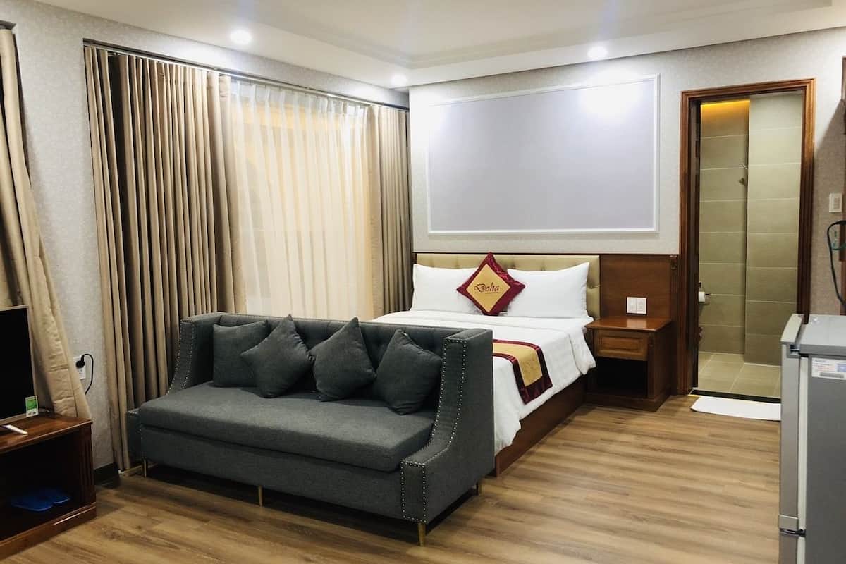 superior 3-beds family room | premium bedding, down duvets, select comfort beds, in-room safe