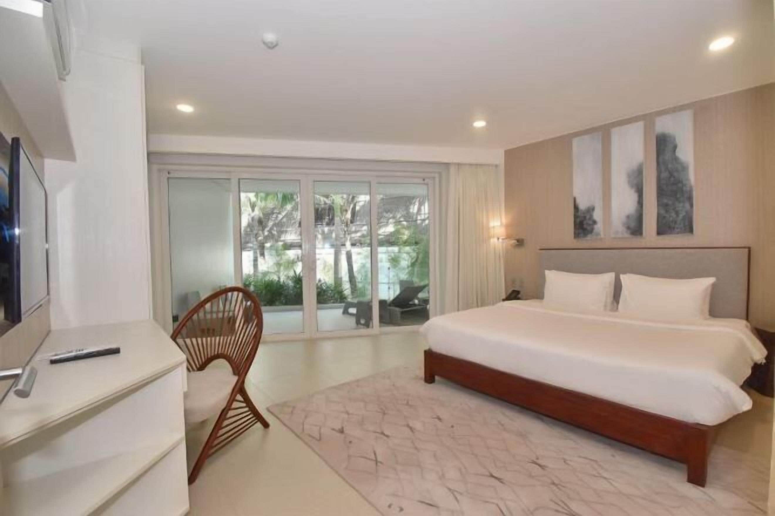 Sengetøy av topp kvalitet, safe på rommet og individuelt dekorert