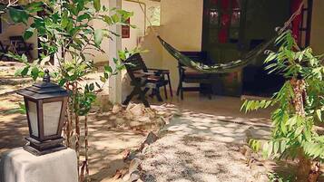 Standard Bungalow | Caja de seguridad en la habitación, cunas, camas extra y wifi gratis