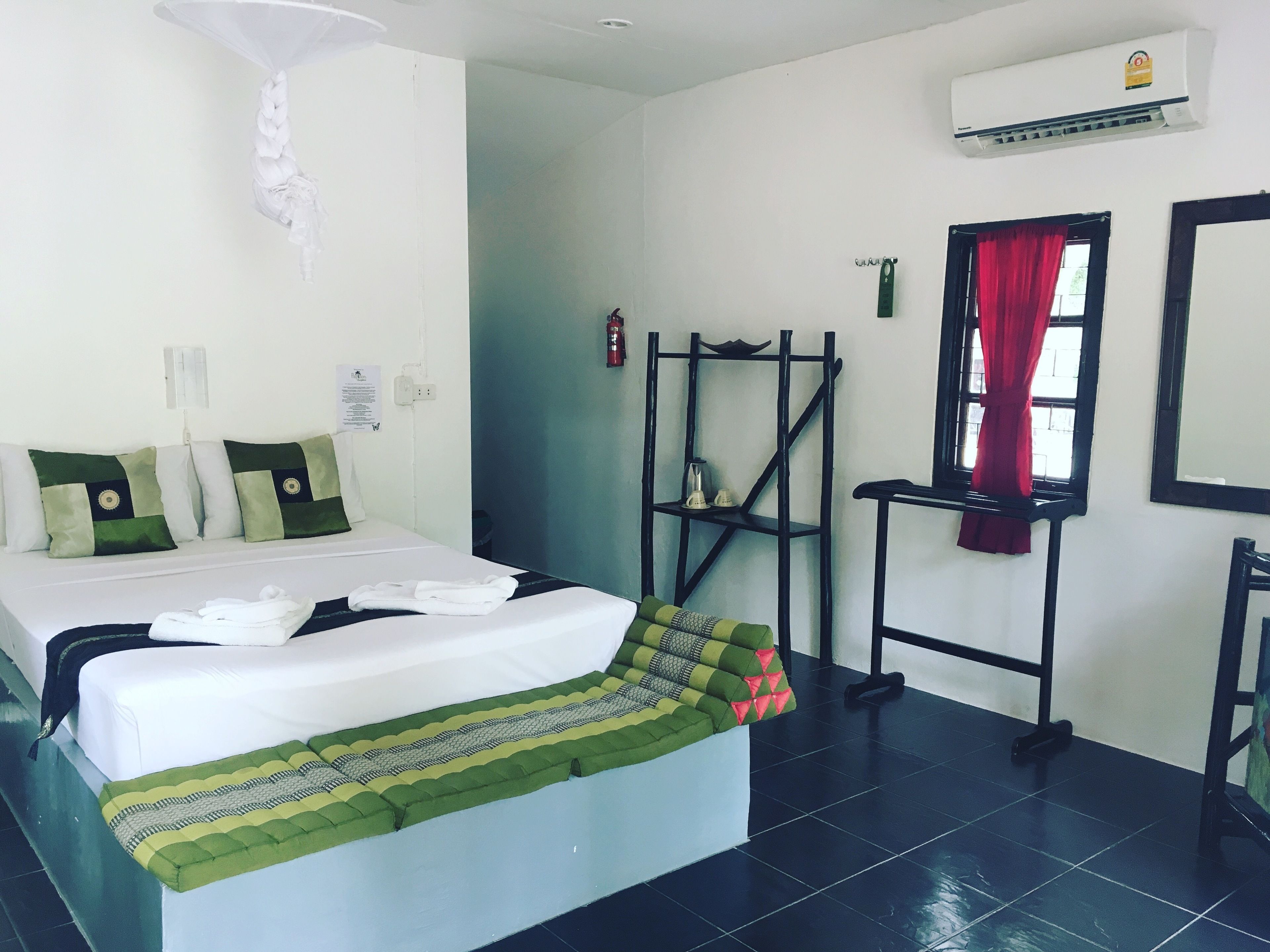 Deluxe Bungalow | ตู้นิรภัยในห้องพัก, เปล/เตียงเด็กอ่อน, เตียงเสริม/เปล, Wi-Fi ฟรี