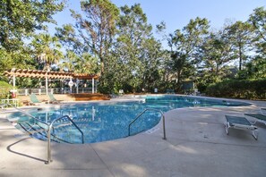 Outdoor pool - Turnberry 226 (Hilton Head Island)