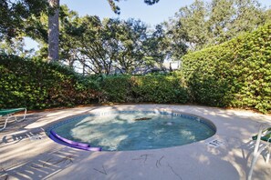 Outdoor pool - Turnberry 226 (Hilton Head Island)