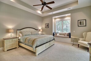 5 bedrooms, desk, free WiFi