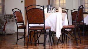 Ảnh chưa phân loại, 2 trong số 8 ảnh, nút