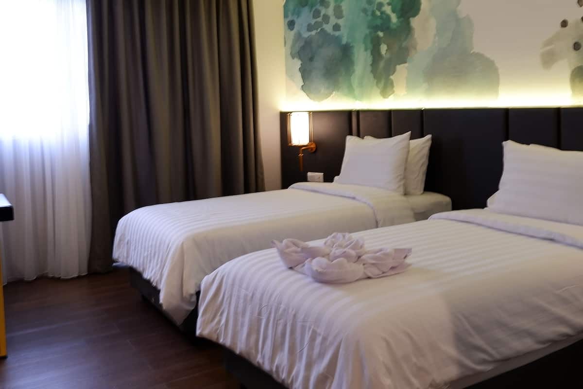 Deluxe-Zweibettzimmer | Zimmersafe, Schreibtisch, Bügeleisen/Bügelbrett, kostenloses WLAN
