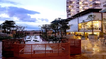 Business centre