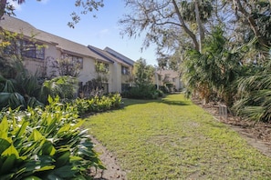 Property grounds - Island House 138 (Hilton Head Island)