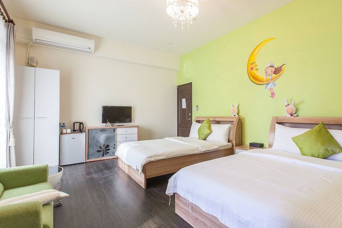 1 bedroom, rollaway beds, free WiFi