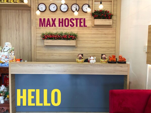 Reception - max hostel (Can Tho)