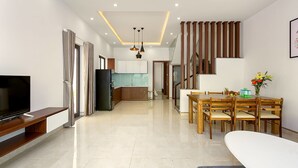 Villa, 3 Bedrooms | In-room dining - Vu Villa Hoian (Da Nang)