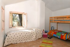 2 Schlafzimmer, Bügeleisen/Bügelbrett, Reisekinderbett, kostenloses WLAN