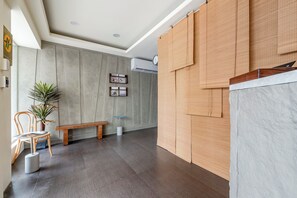 Reception - Chin Style Easy Stay (Magong)