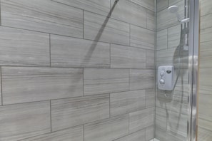Quarto família (Room 3) | Banheiro | Secador de cabelo, toalhas de banho