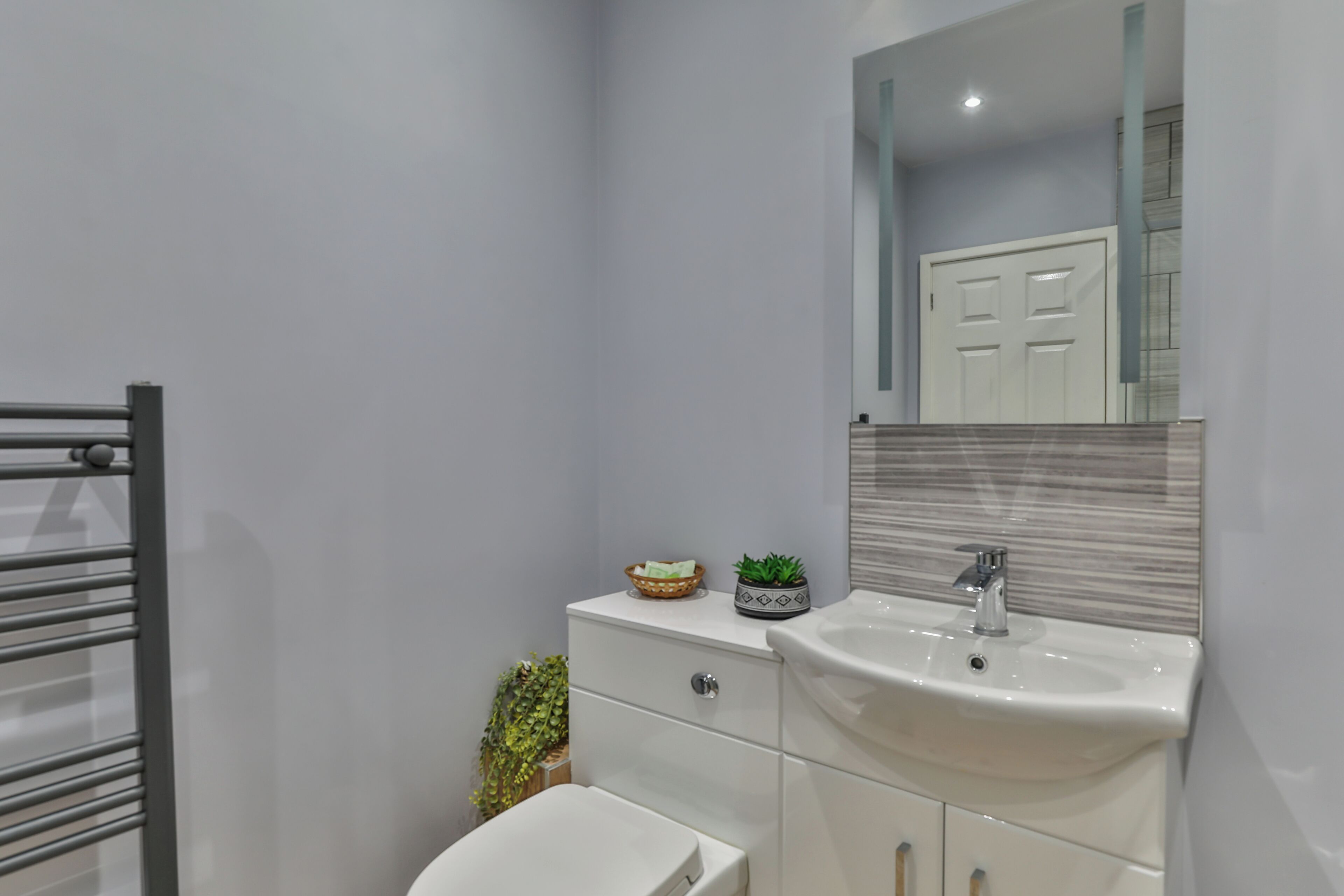 double room (room 11) | bathroom | hair dryer, towels