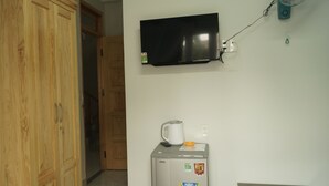 Room amenity - Quoc Thanh Hotel (Xuan Huong - Da Lat)
