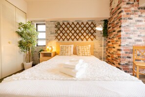 Free WiFi - Shinsaibashi Midtown Apartments (Osaka)